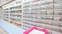 おおぞら薬局　荻店の薬棚
