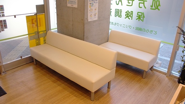 立川南薬局の待合スペース