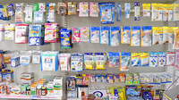ふうせん薬局　関店の雑貨品