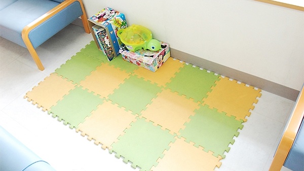 ベース薬局西部店のキッズ用設備
