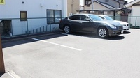 ベース薬局宮下町店の駐車場