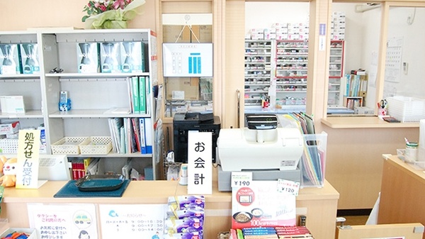 エール薬局　千石店の受付/カウンター