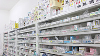 コスモファーマ薬局　吉羽店の薬棚