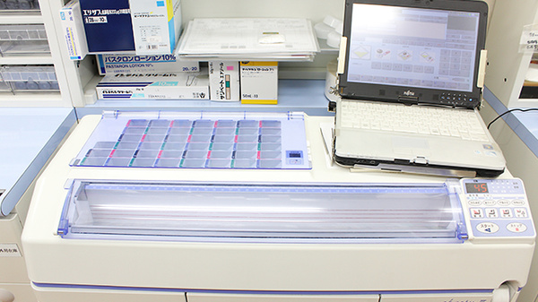 コスモファーマ薬局　並榎店の調剤器具