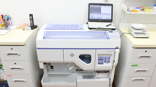 コスモファーマ薬局　波志江店の調剤器具