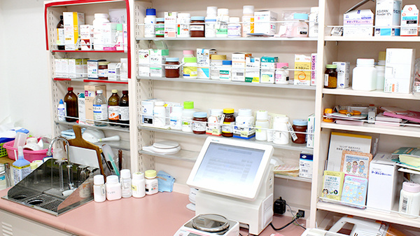コスモファーマ岡谷薬局の調剤器具
