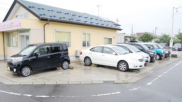 コスモ調剤薬局　みかわ店の駐車場
