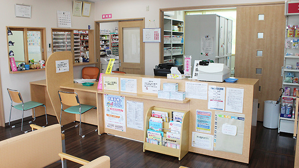 コスモ調剤薬局　片平店の受付/カウンター
