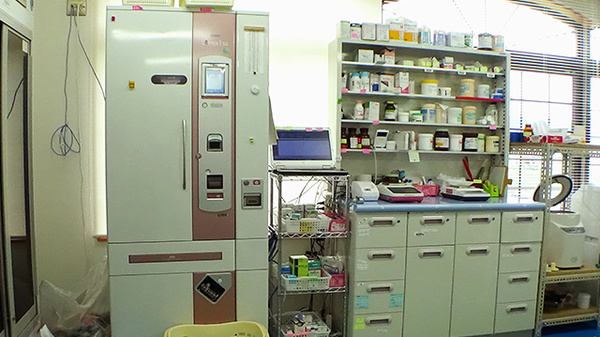 エスマイル薬局　府中店の調剤器具