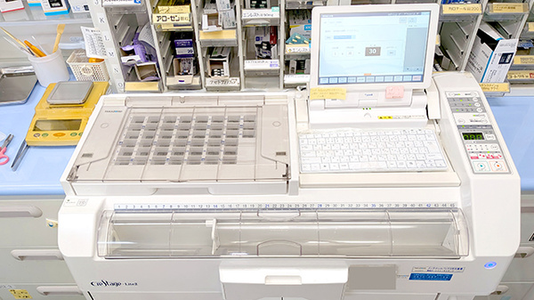 あすぴお薬局小平店の調剤器具