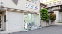 かえで薬局　藤森店の入口