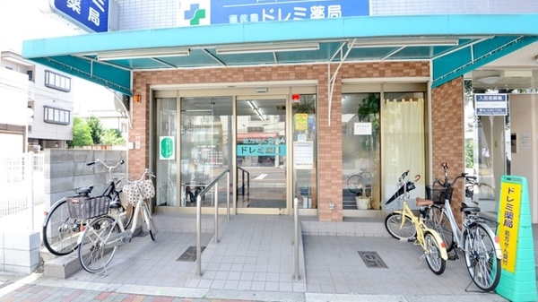ドレミ薬局　針中野店の入口