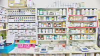 みらくる薬局　ことに店の薬棚