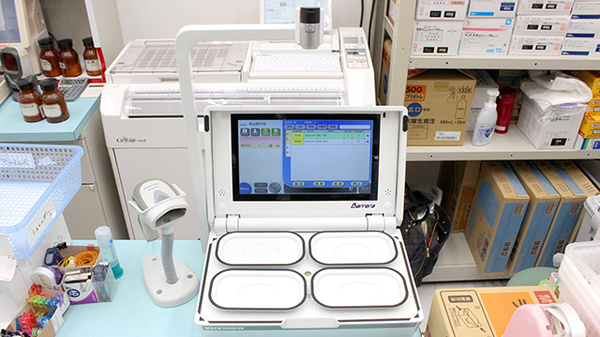 ウェルパーク薬局　小平回田店の調剤器具