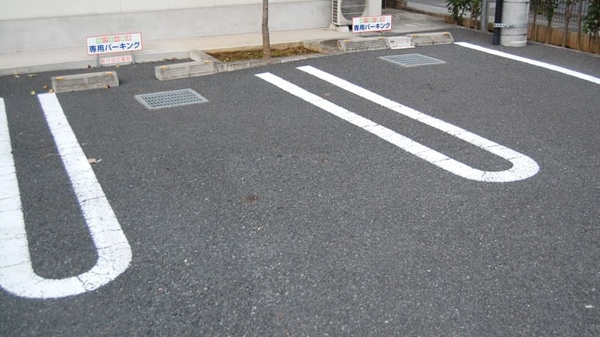 あけぼの薬局　谷塚店の駐車場