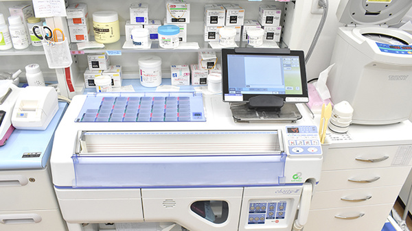 あけぼの薬局　奏の杜店の調剤器具