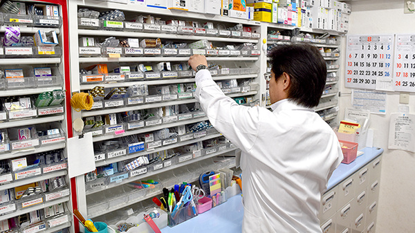 エルパセオ調剤薬局　太子店の作業風景