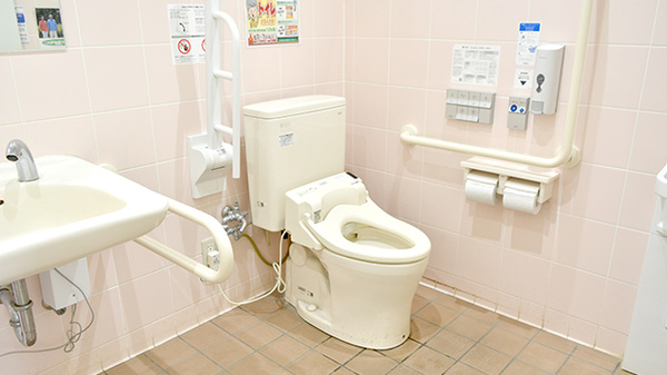 ヤックスドラッグ　大和田薬局のお手洗い