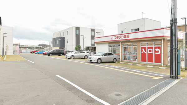 フタツカ薬局　ガーデンシティ舞多聞の駐車場