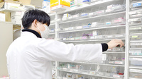寺町調剤薬局の作業風景