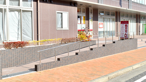 あけぼの薬局　大久保駅前店のバリアフリー設備