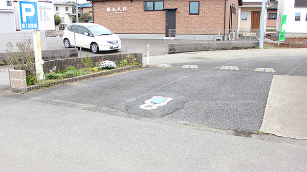 ポプリ薬局医大前店の駐車場