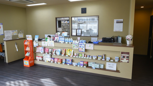 琵琶湖サニー薬局の受付/カウンター