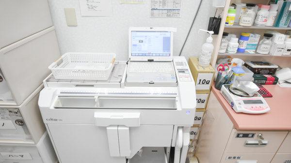 近江ローズ薬局の調剤器具