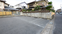 まつかぜ薬局の駐車場