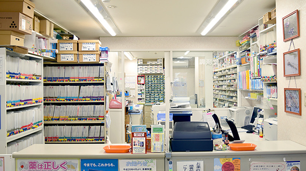 かるがも薬局　尺土店の受付/カウンター