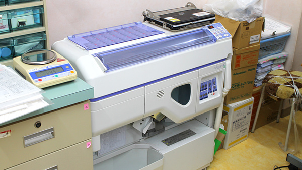 かるがも薬局　貝塚店の調剤器具