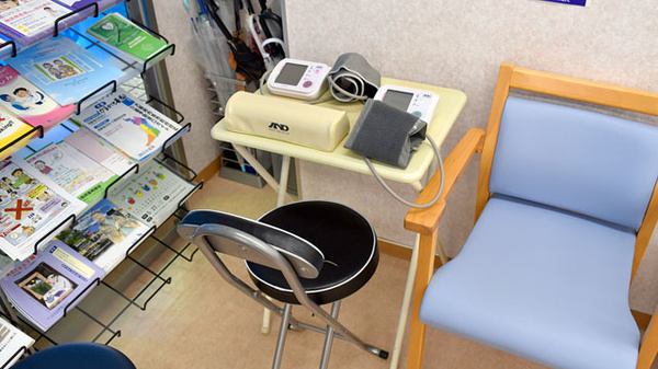 かるがも薬局　池田店の血圧計