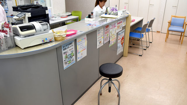 かるがも薬局　池田店の受付/カウンター