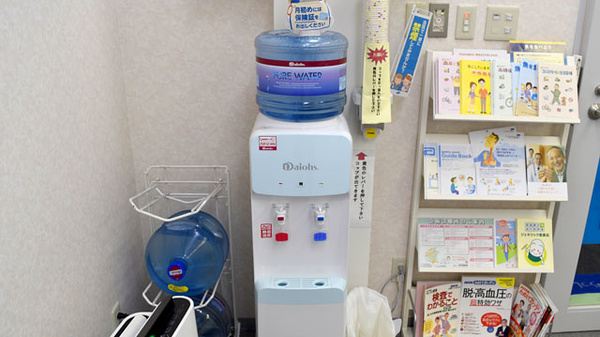 かるがも薬局　阪急東梅田店のフリーサービス