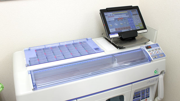 かるがも薬局　谷町6丁目店の調剤器具