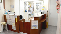かるがも薬局　江坂店の受付/カウンター