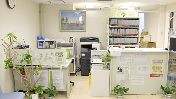 かるがも薬局　長堀橋店の受付/カウンター