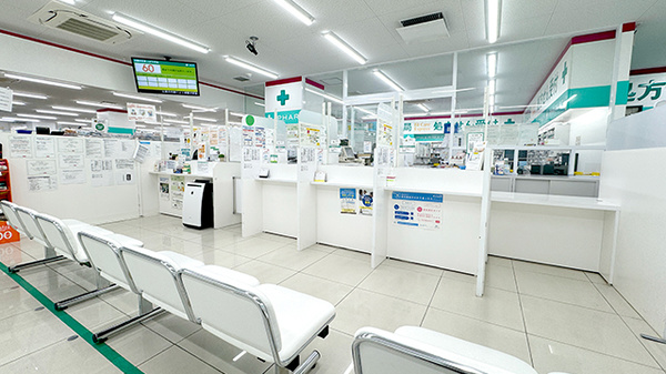 フィットケアエクスプレスたまプラーザ駅前店薬局の受付/カウンター