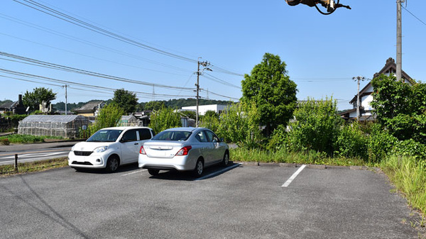 大賀薬局　のつはる店の駐車場