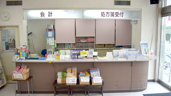 榎本調剤薬局の受付/カウンター