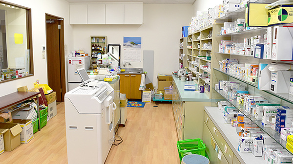 高田サンキュー薬局　三福寺店の調剤室