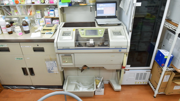プラザ薬局　久宝寺店の調剤器具