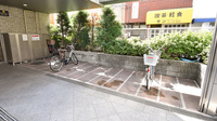 プラザ薬局　久宝寺店の駐輪場