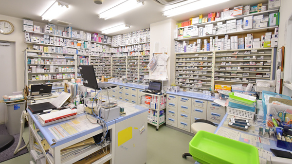 プラザ薬局　山本店の調剤室