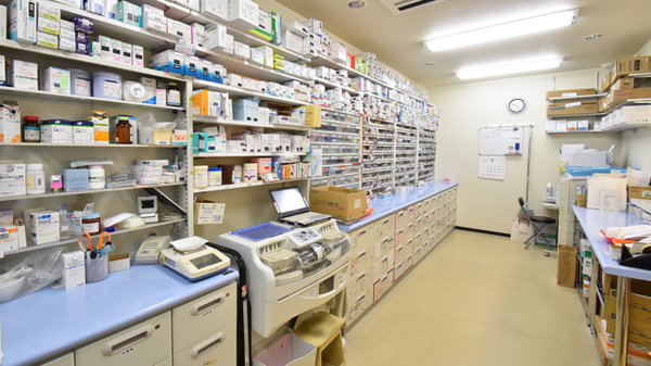 プラザ薬局　平野瓜破店の調剤室