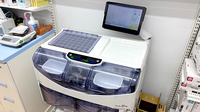 薬局トモズ横浜ポートサイド店の調剤器具