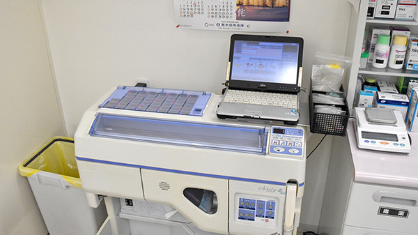 薬局ユニファー 西川口店の調剤器具