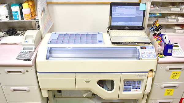 あすは薬局の調剤器具
