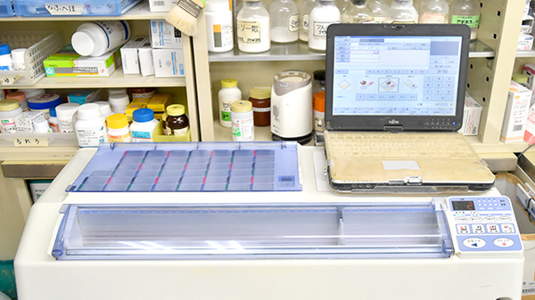有限会社　正木薬局かも店の調剤器具