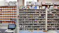 にこにこ調剤薬局の薬棚